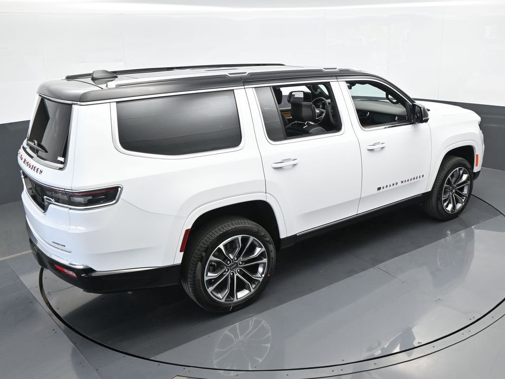 Used 2024 Jeep Grand Wagoneer Series III image 46