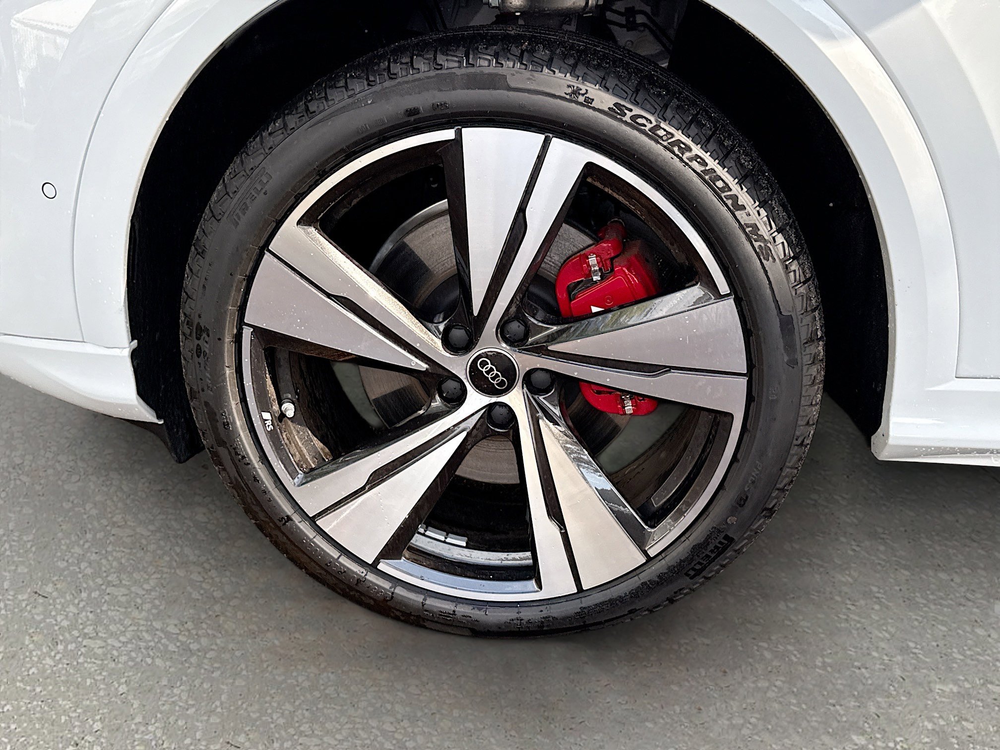 New 2025 Audi SQ5 Premium Plus image 40