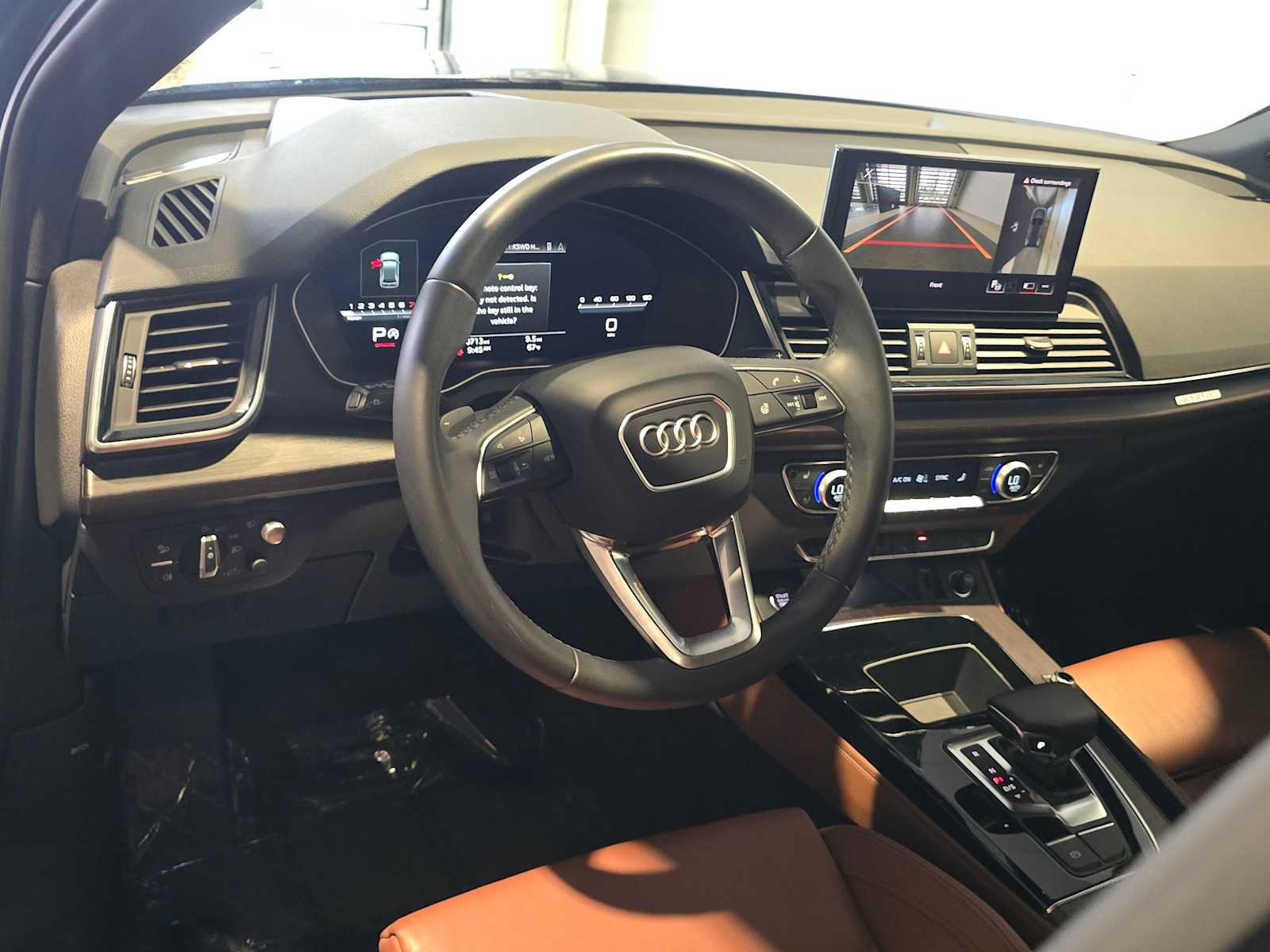 Used 2023 Audi Q5 2.0T Prestige w/ Prestige Package AWD/4WD image 4