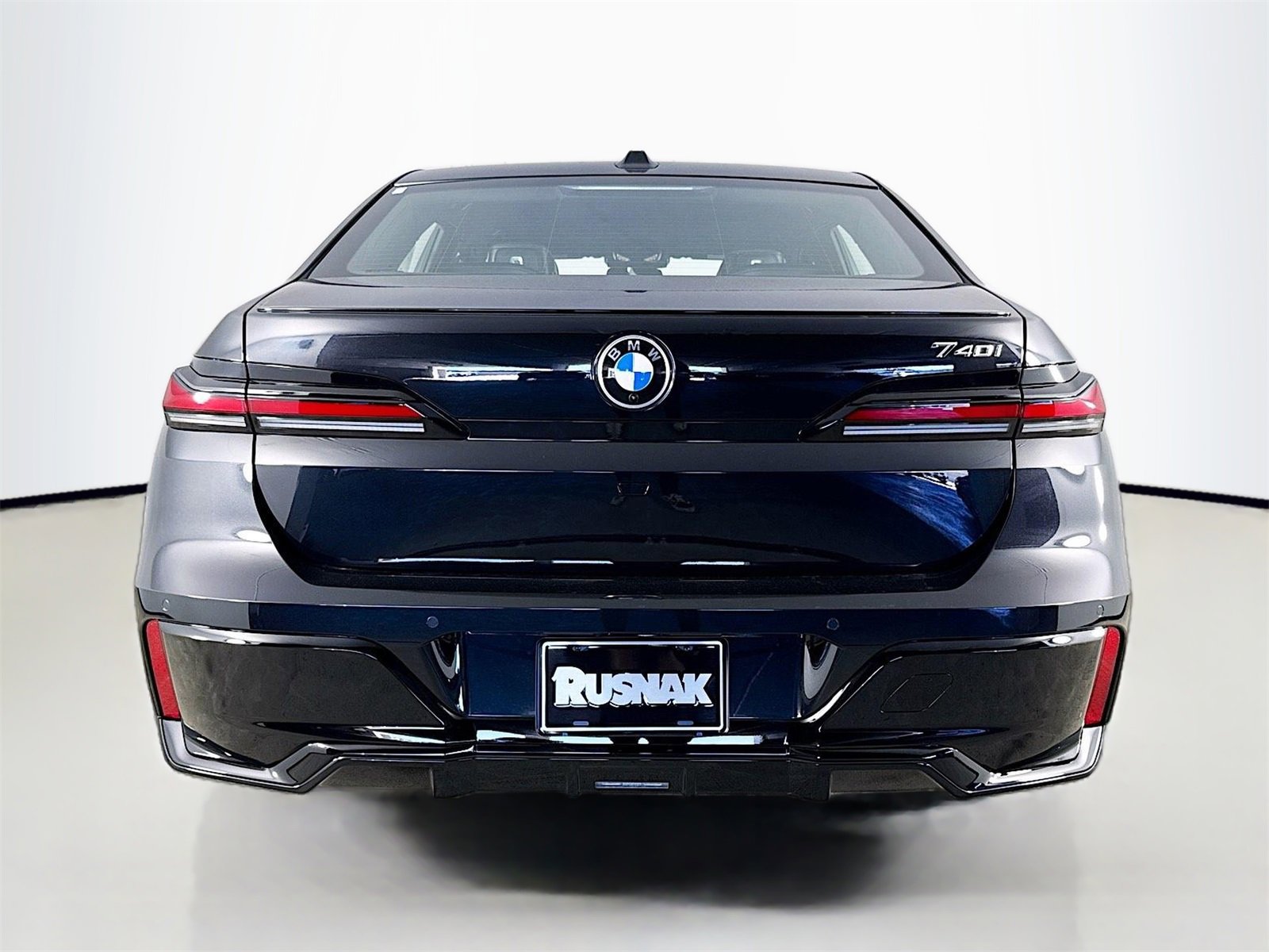 New 2026 BMW 740i w/ Premium Package image 6