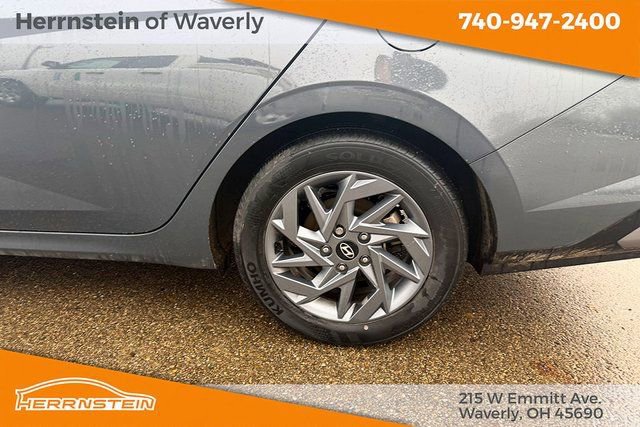 Used 2024 Hyundai Elantra SEL image 19