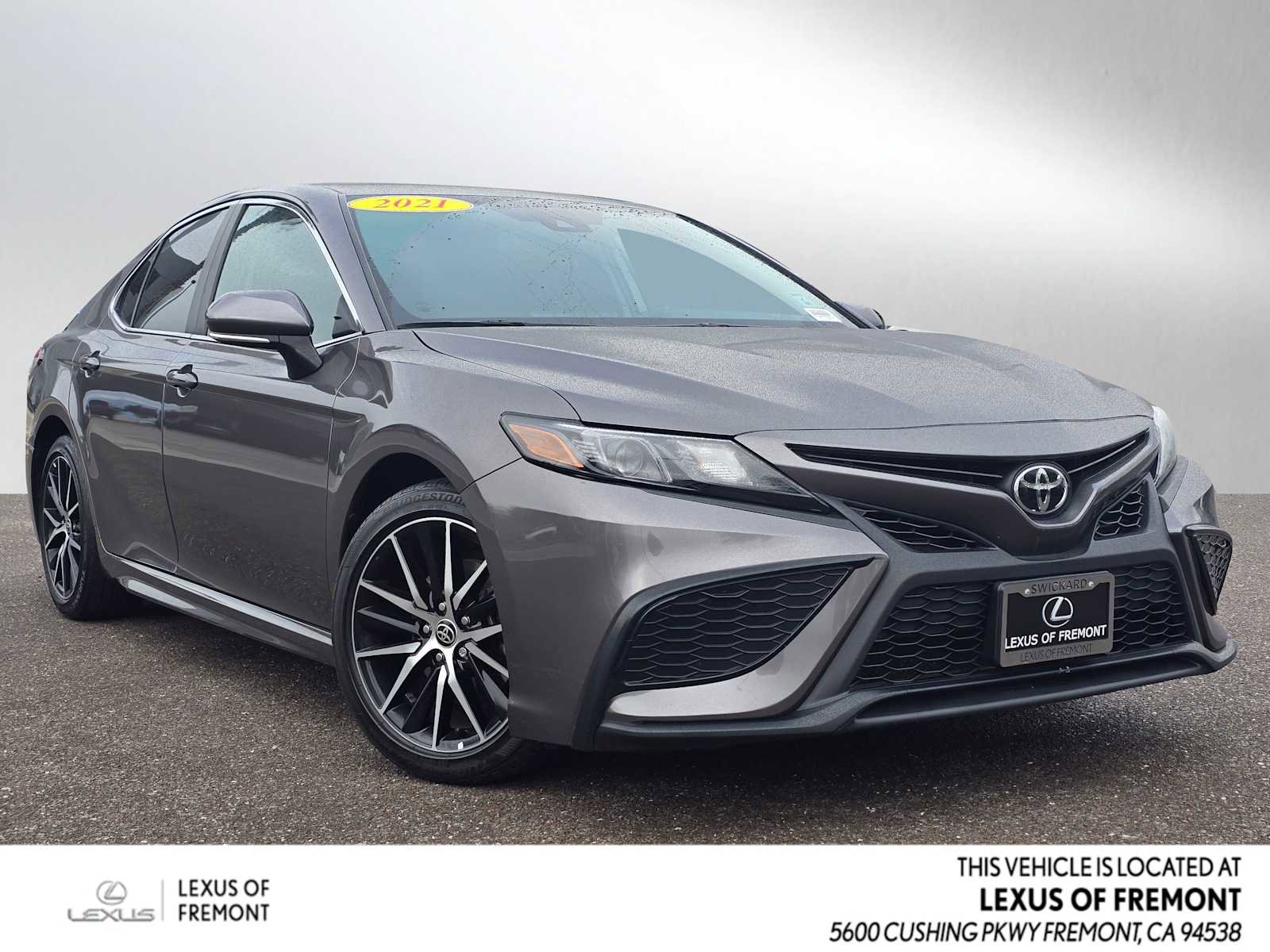 Used 2021 Toyota Camry SE