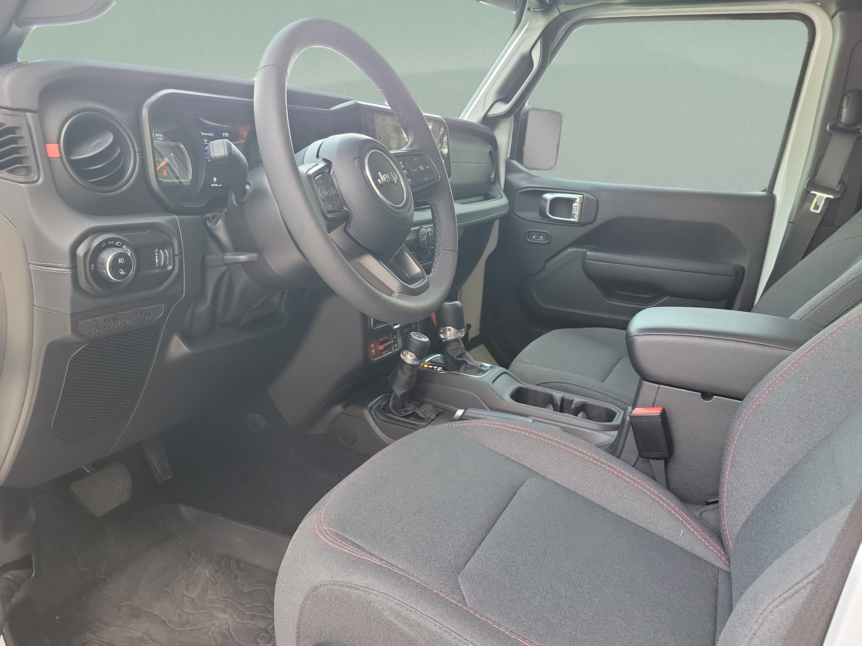 Certified 2025 Jeep Gladiator Rubicon w/ Safety Group AWD/4WD image 14