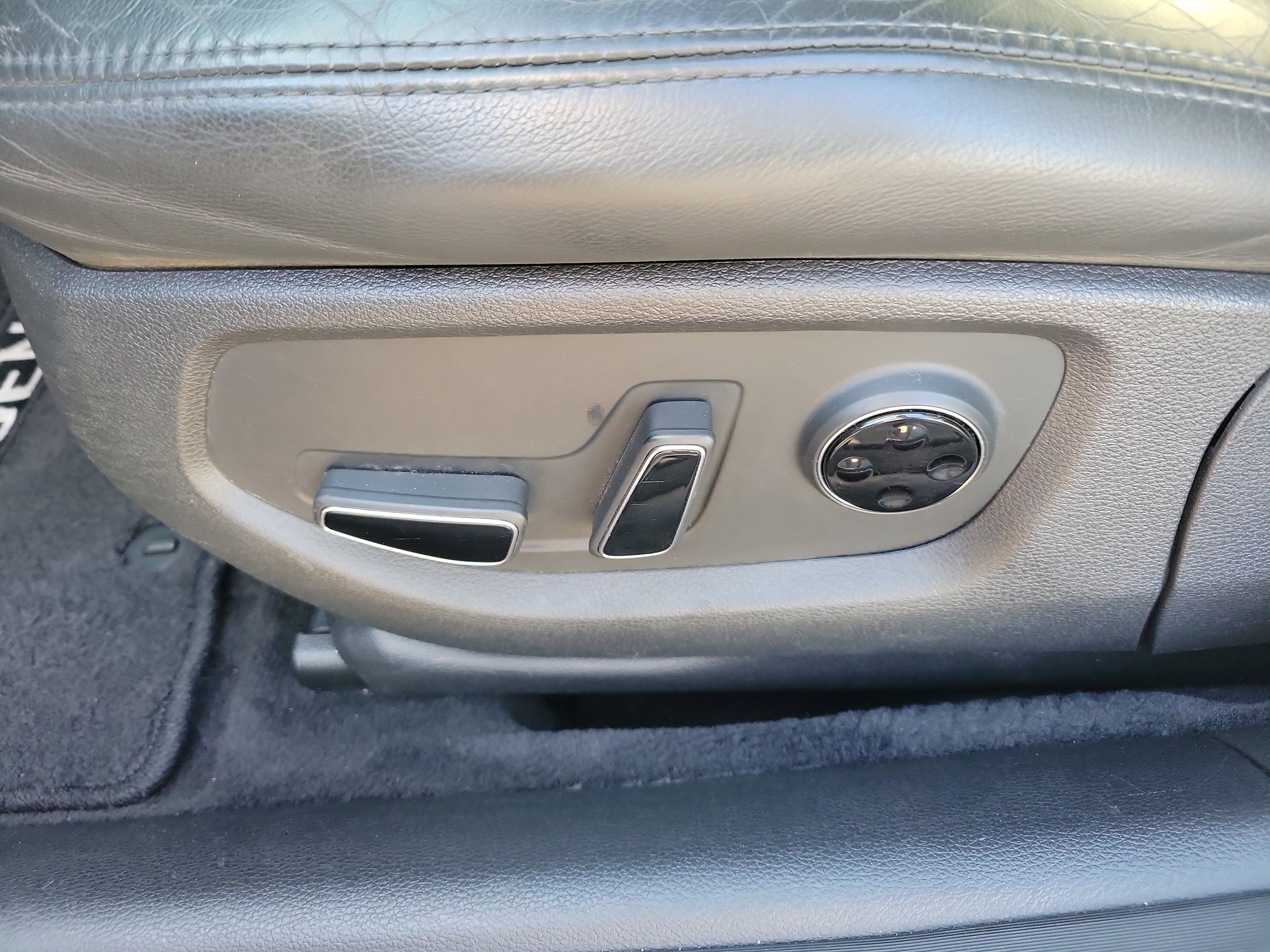 Used 2018 Genesis G80 3.8 w/ Option Group 02 image 23