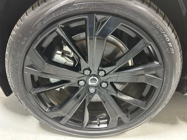 Certified 2025 Volvo XC60 T8 Ultra image 6