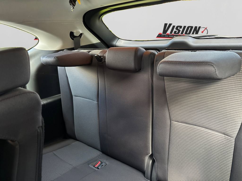 Used 2023 Toyota Highlander LE image 34