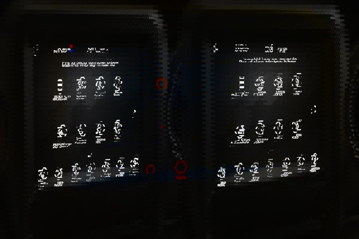 Used 2022 Jeep Wrangler Unlimited Sport image 29