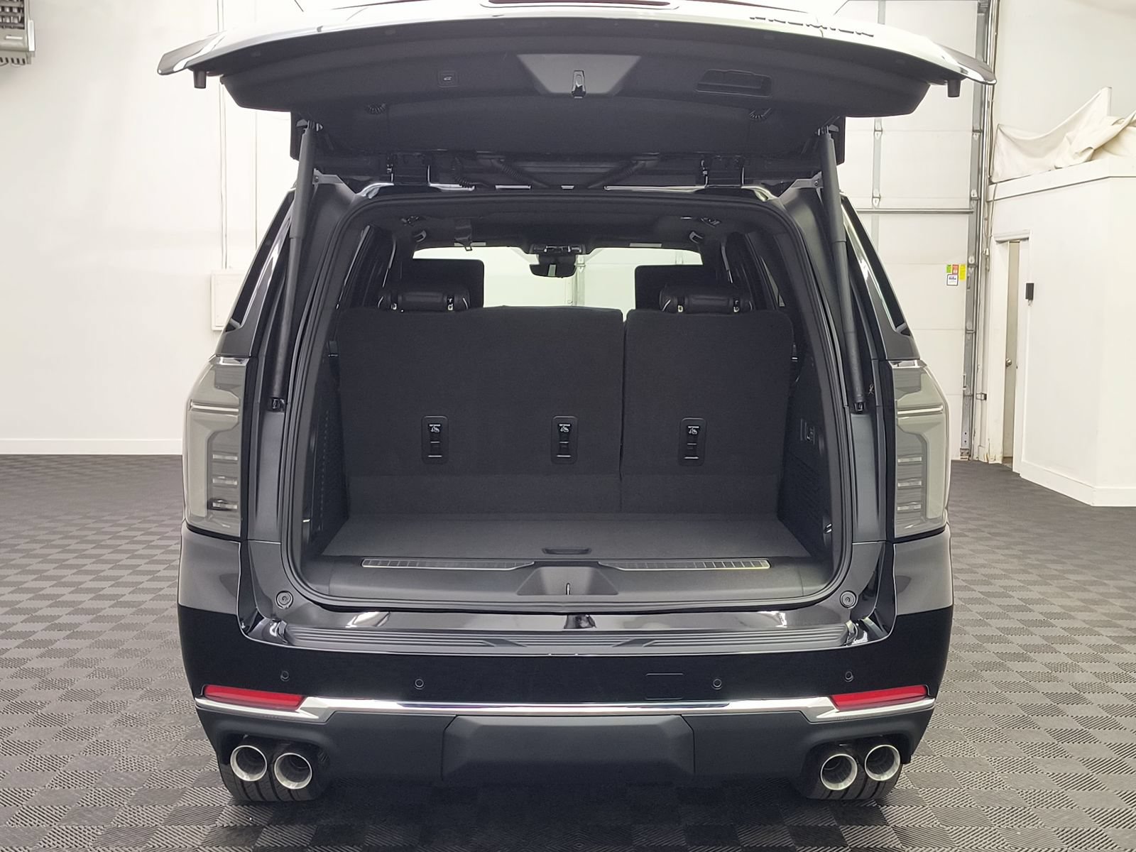 New 2026 Chevrolet Tahoe Premier AWD/4WD image 18