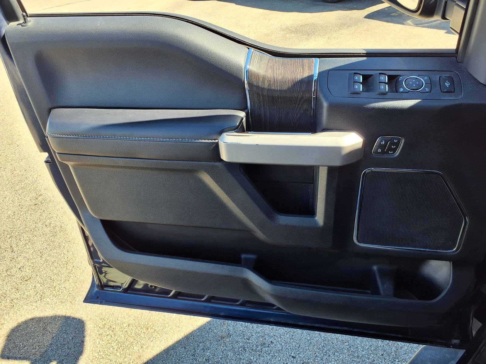 Used 2020 Ford F250 Lariat AWD/4WD image 12