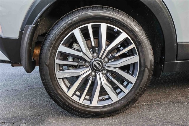 Used 2023 Nissan Kicks SV image 8