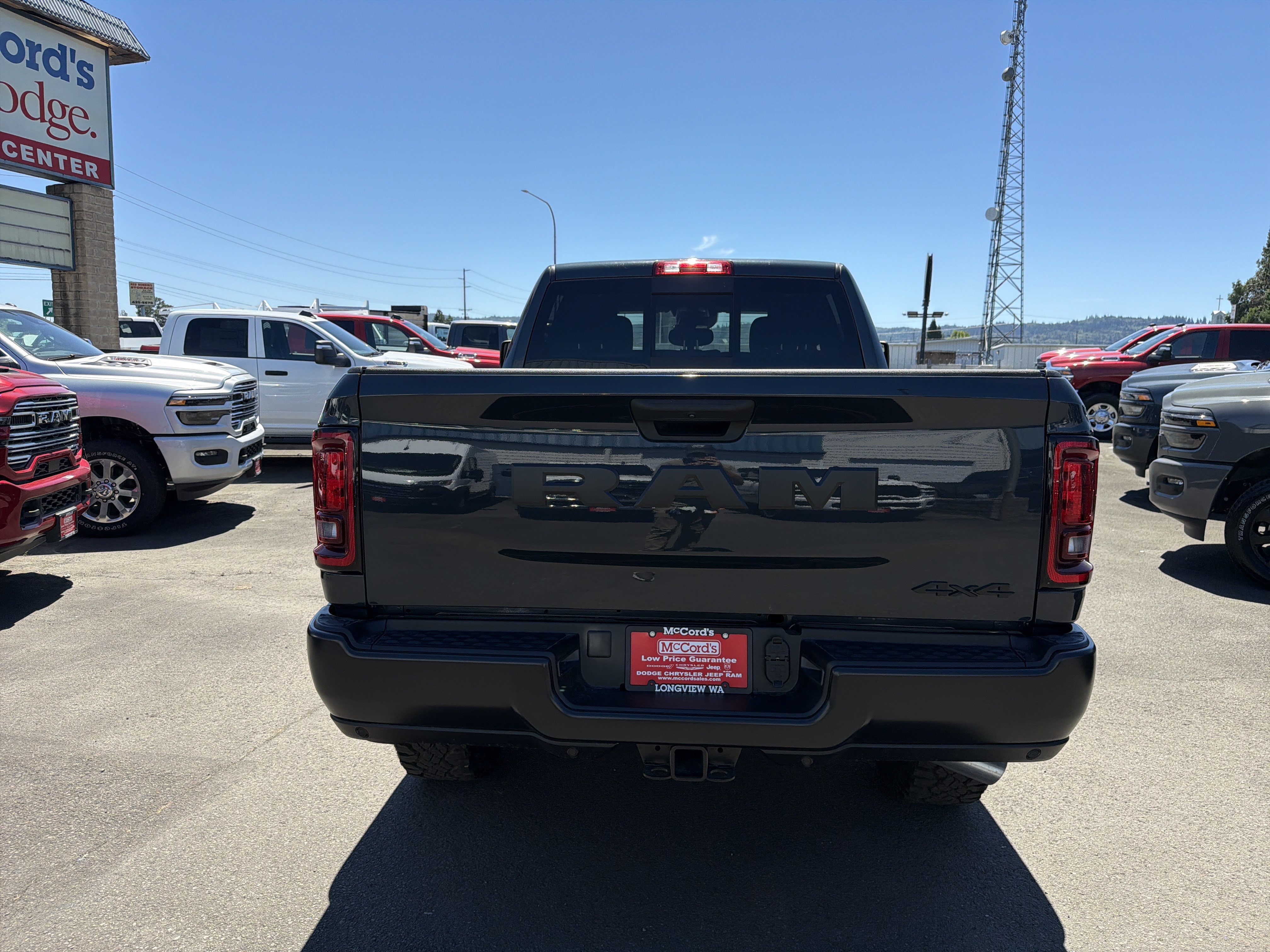 New 2026 RAM 2500 Warlock AWD/4WD image 4