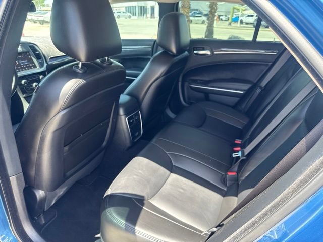 Certified 2021 Chrysler 300 Touring L RWD image 8