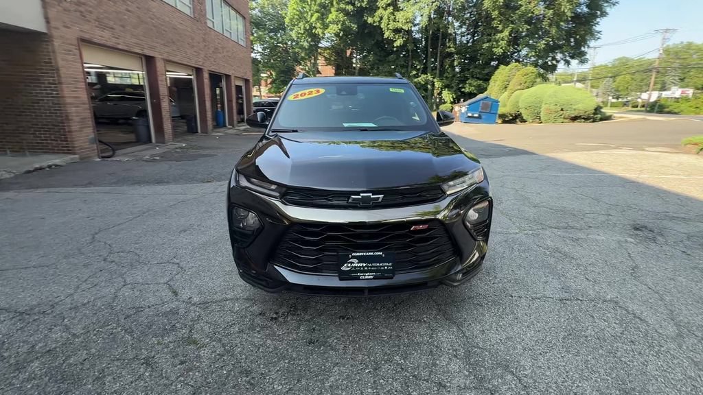 Used 2023 Chevrolet TrailBlazer RS w/ Convenience Package AWD/4WD image 4