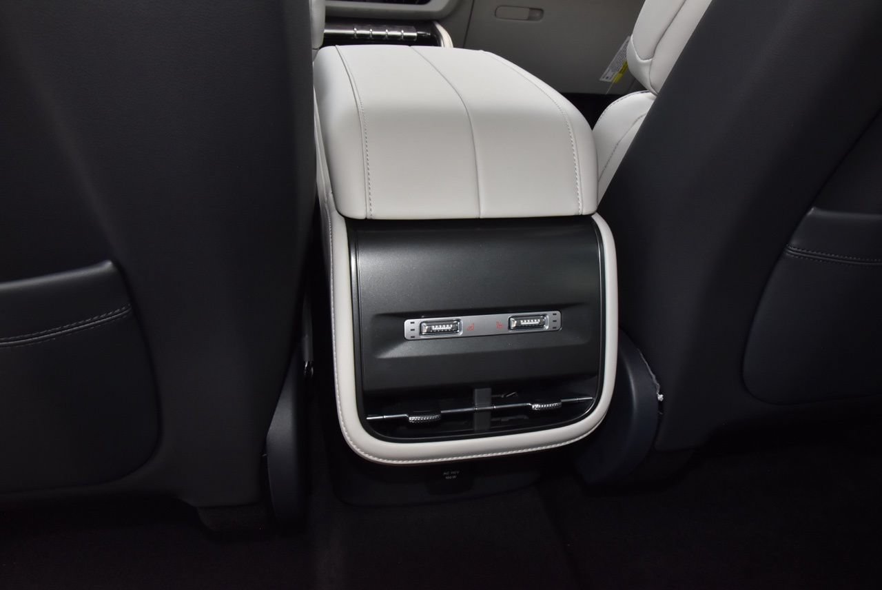New 2026 Lincoln Nautilus Reserve AWD/4WD image 25