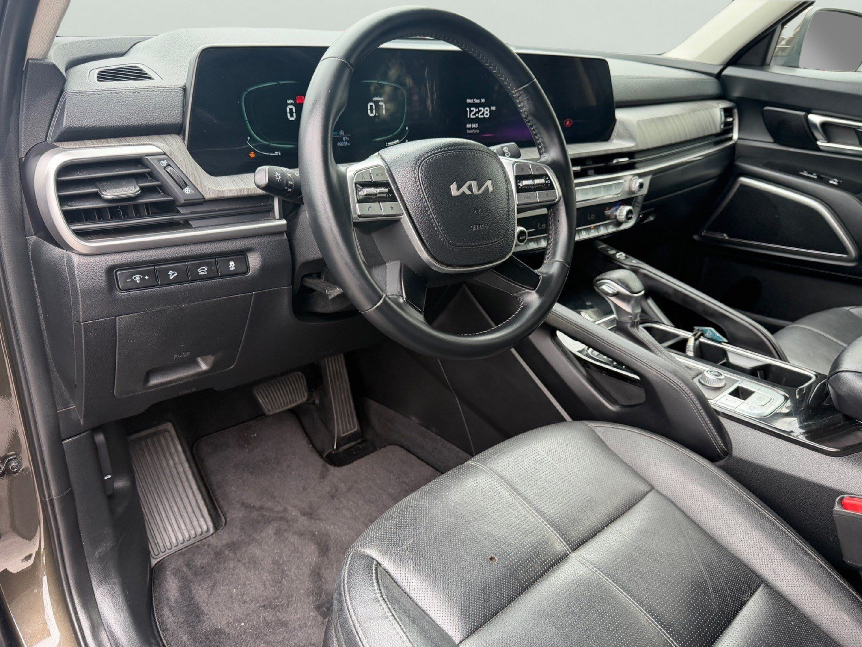 Certified 2024 Kia Telluride EX FWD image 23