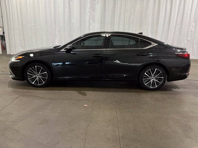 Used 2023 Lexus ES 250 w/ Premium Package AWD/4WD image 8