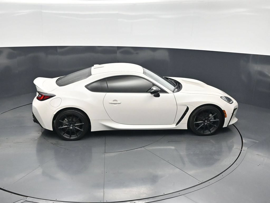 Used 2024 Toyota GR86 Premium RWD image 35