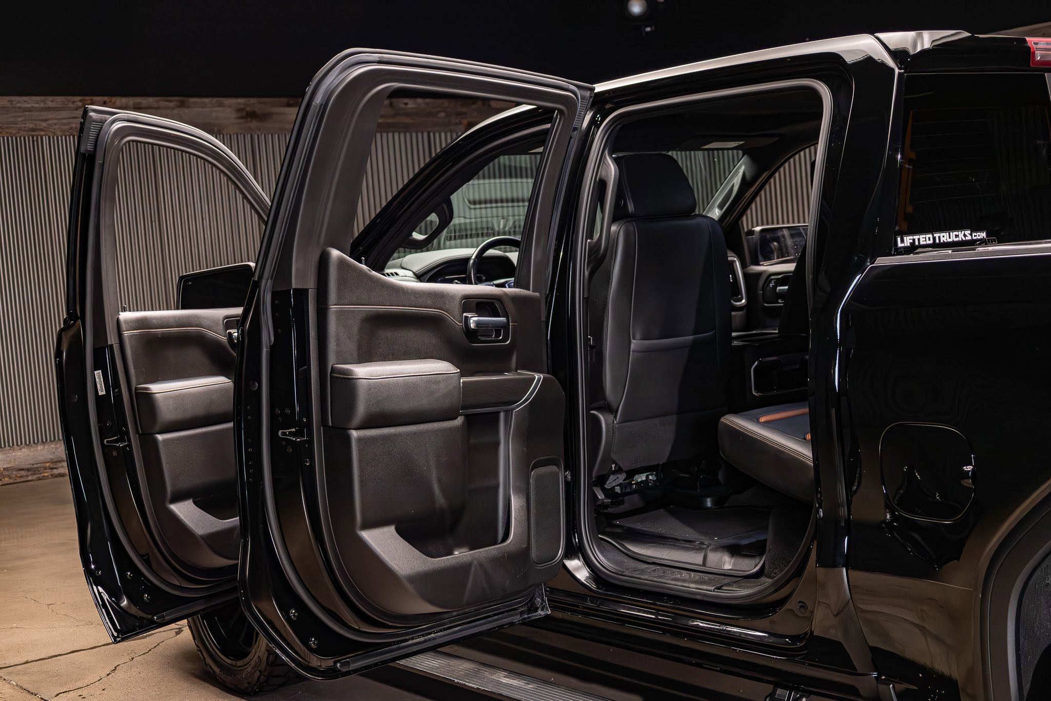 Used 2022 GMC Sierra 1500 AT4 w/ AT4 Premium Package image 27