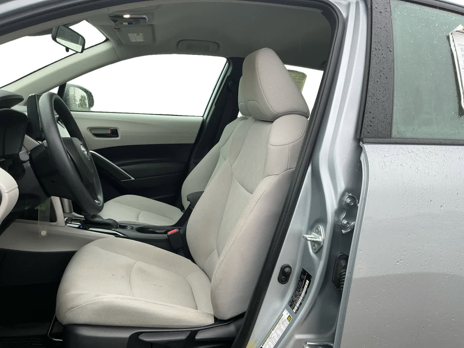 Used 2022 Toyota Corolla Cross L FWD image 9