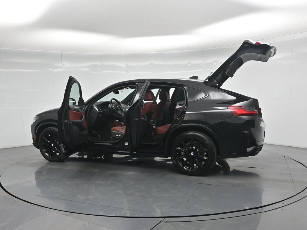 Used 2024 BMW X4 xDrive30i w/ M Sport Package AWD/4WD image 36