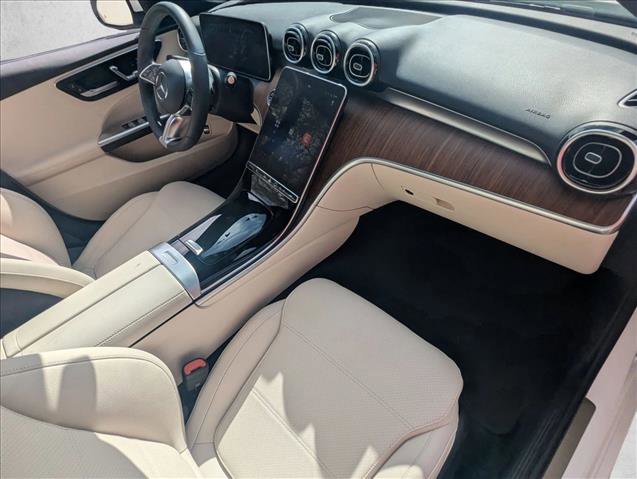 Used 2025 Mercedes-Benz C 300 Sedan image 20