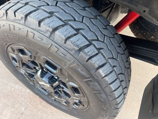 Used 2022 Chevrolet Silverado 2500 LTZ w/ LTZ Plus Package image 8