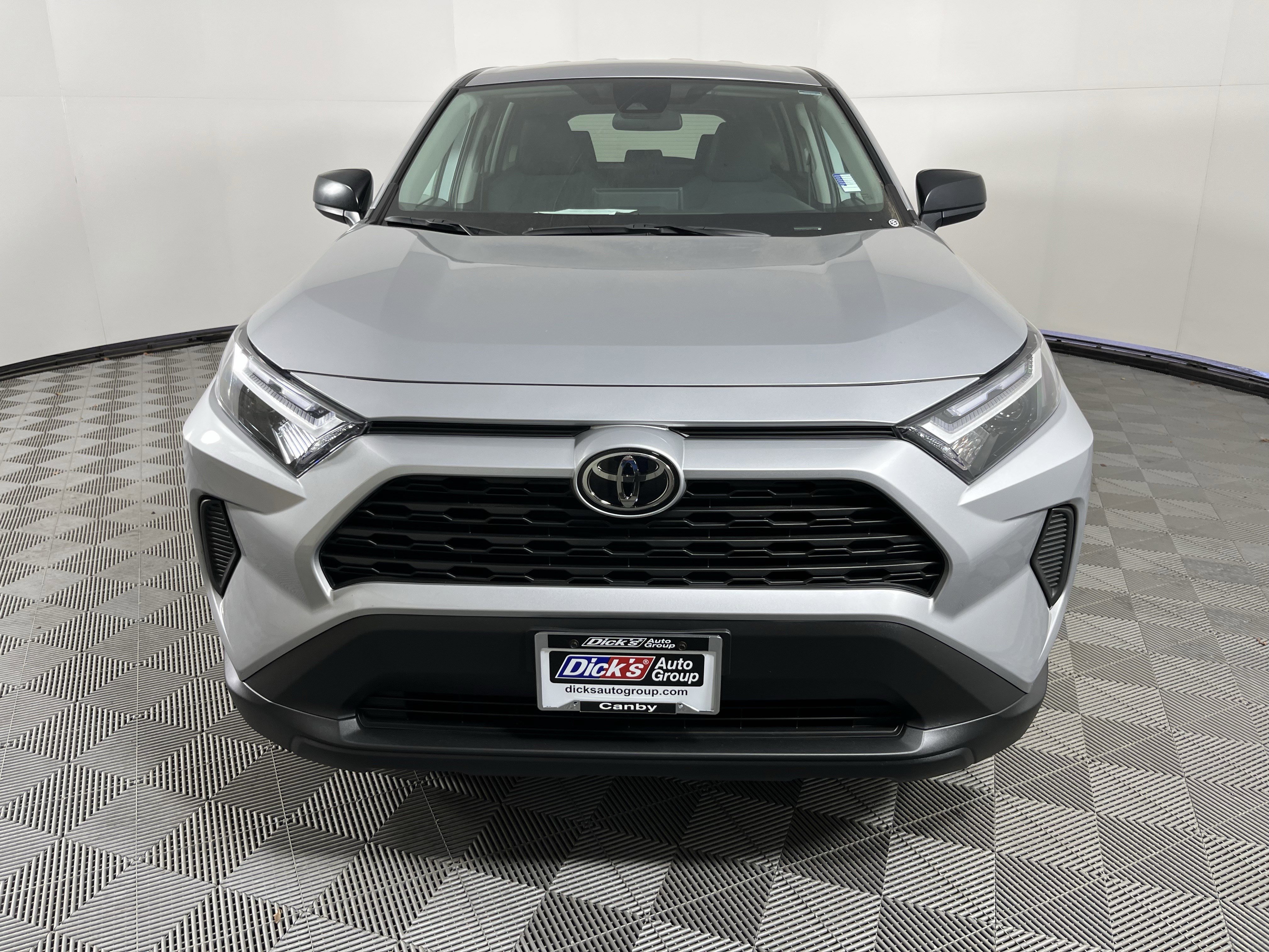 Used 2023 Toyota RAV4 LE image 9