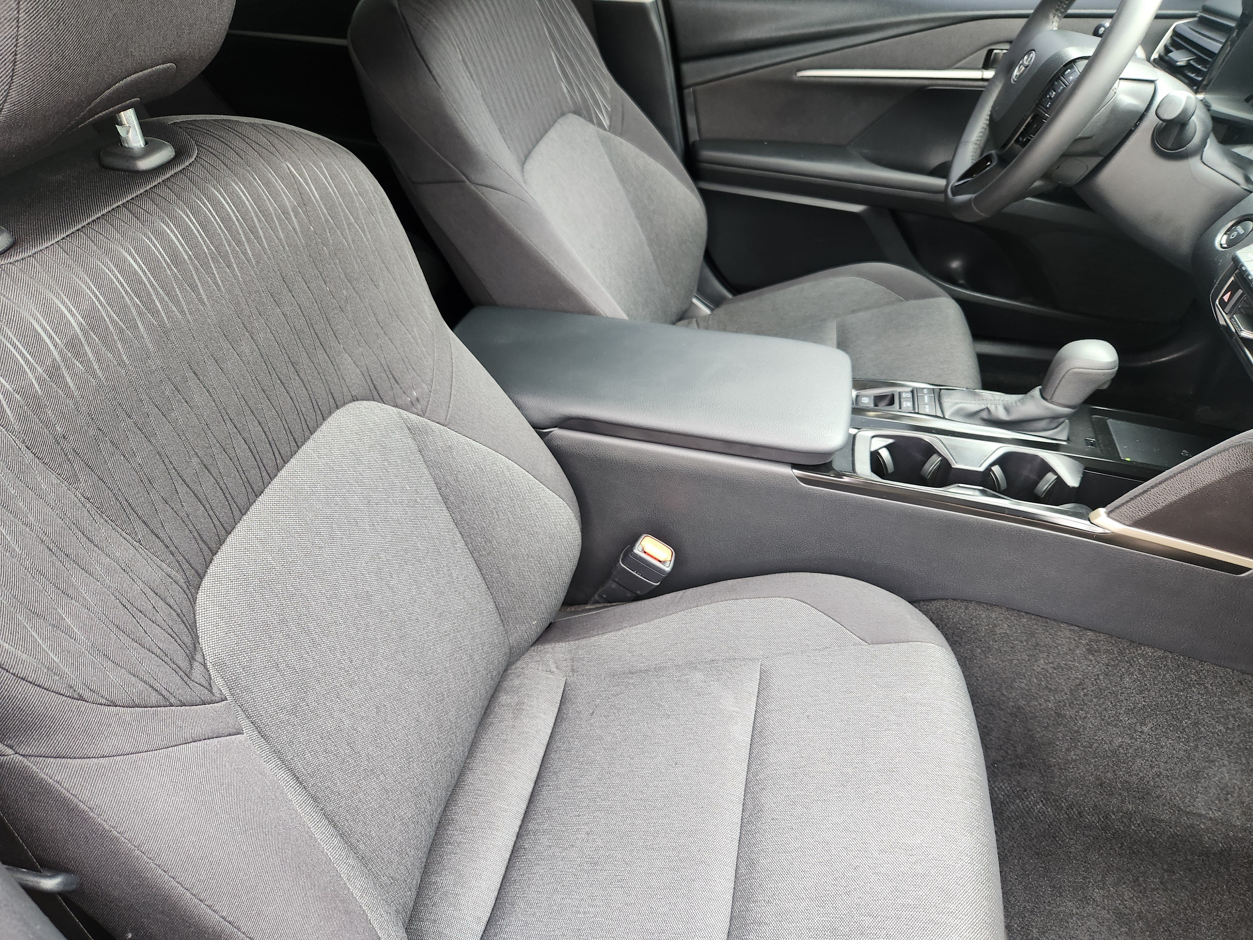 Used 2025 Toyota Camry LE w/ Convenience Package AWD/4WD image 10
