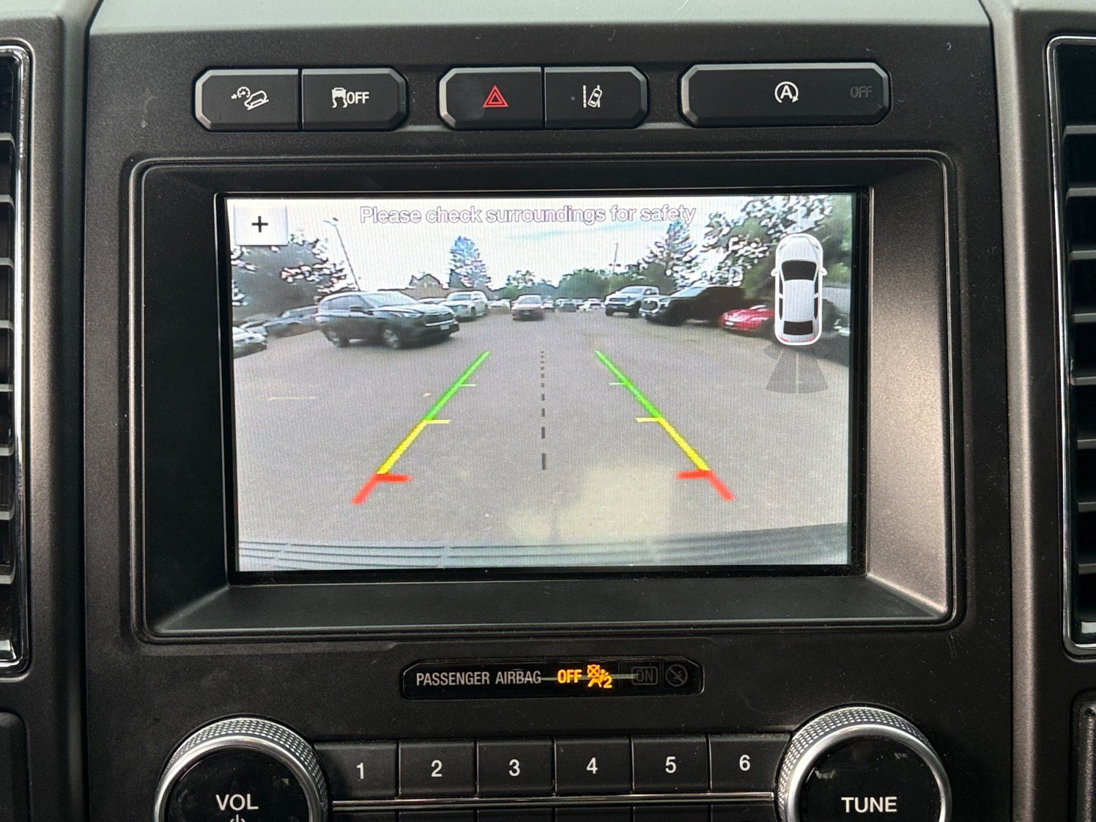 Used 2019 Ford Expedition Limited w/ Equipment Group 301A AWD/4WD image 27