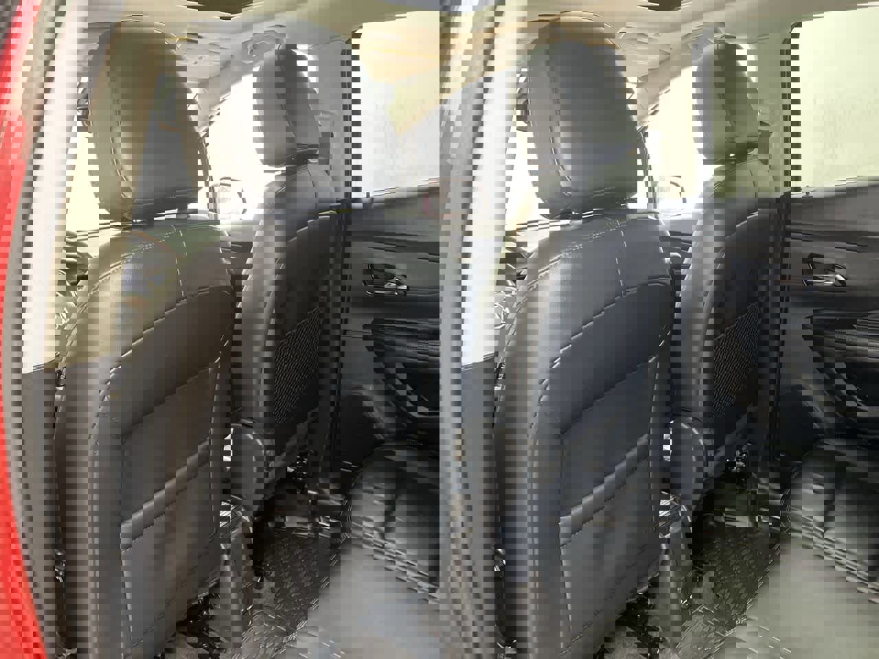 Used 2019 Buick Encore Essence image 16