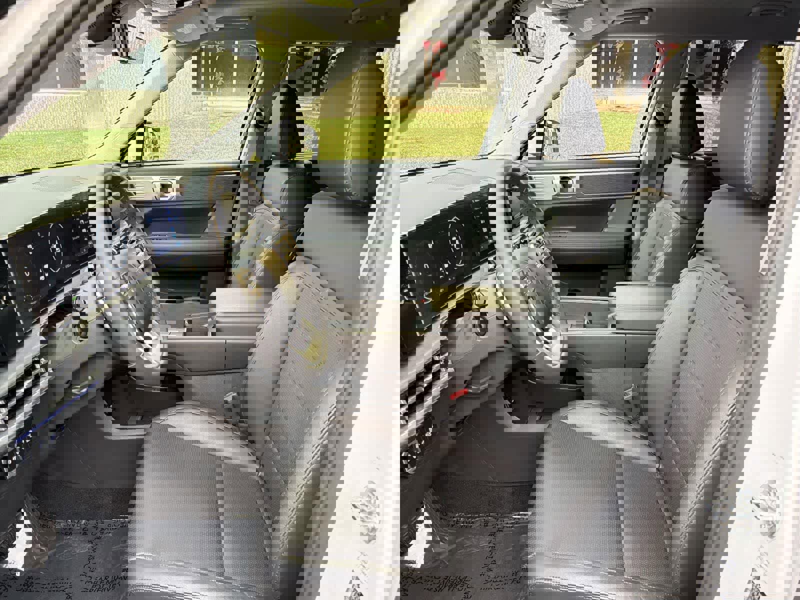 Certified 2025 Hyundai Santa Fe Limited image 23