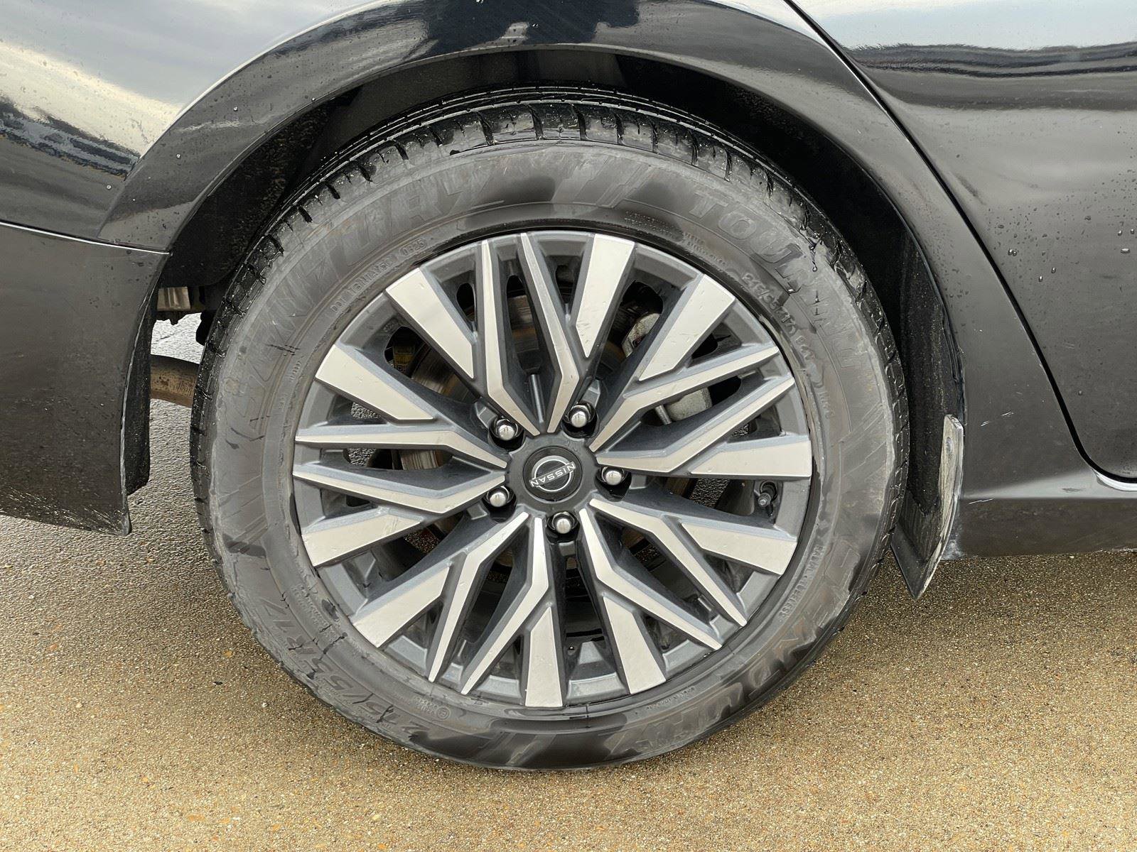 Used 2024 Nissan Altima 2.5 SV FWD image 44