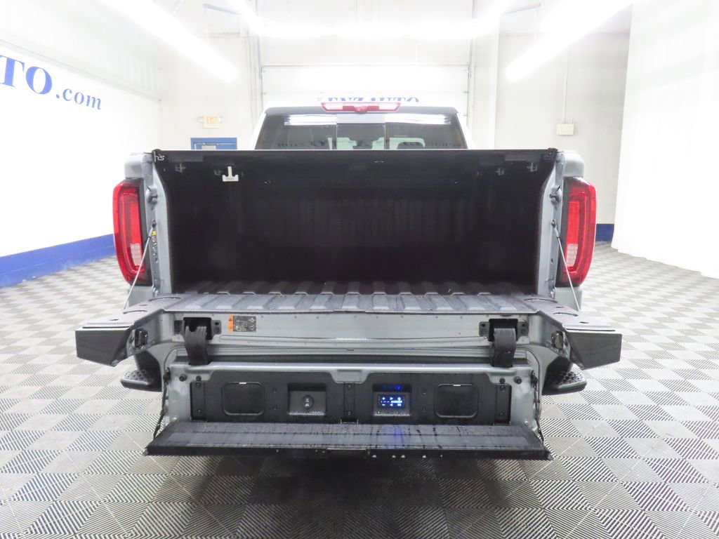 Used 2026 GMC Sierra 1500 Denali Ultimate w/ LPO, Black Badging Package AWD/4WD image 40