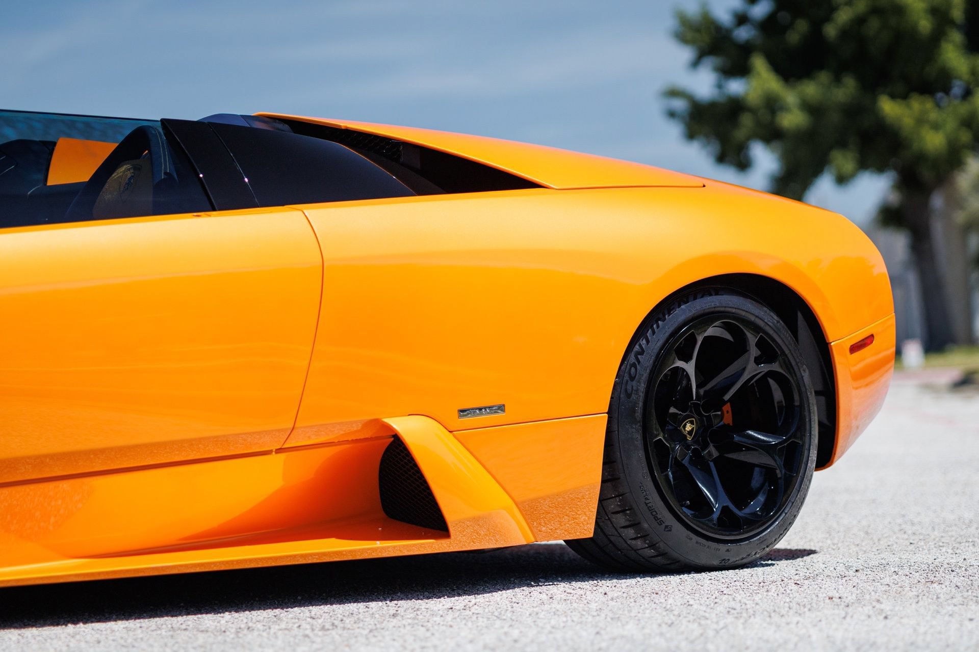 Used 2005 Lamborghini Murcielago Roadster AWD/4WD image 26