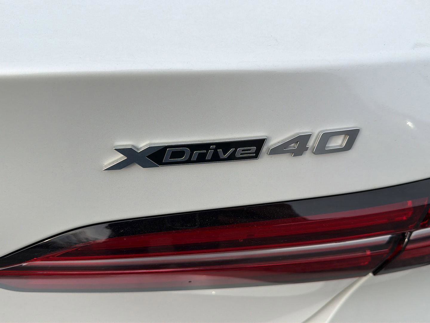 Used 2025 BMW i5 xDrive40 w/ Executive Package AWD/4WD image 9