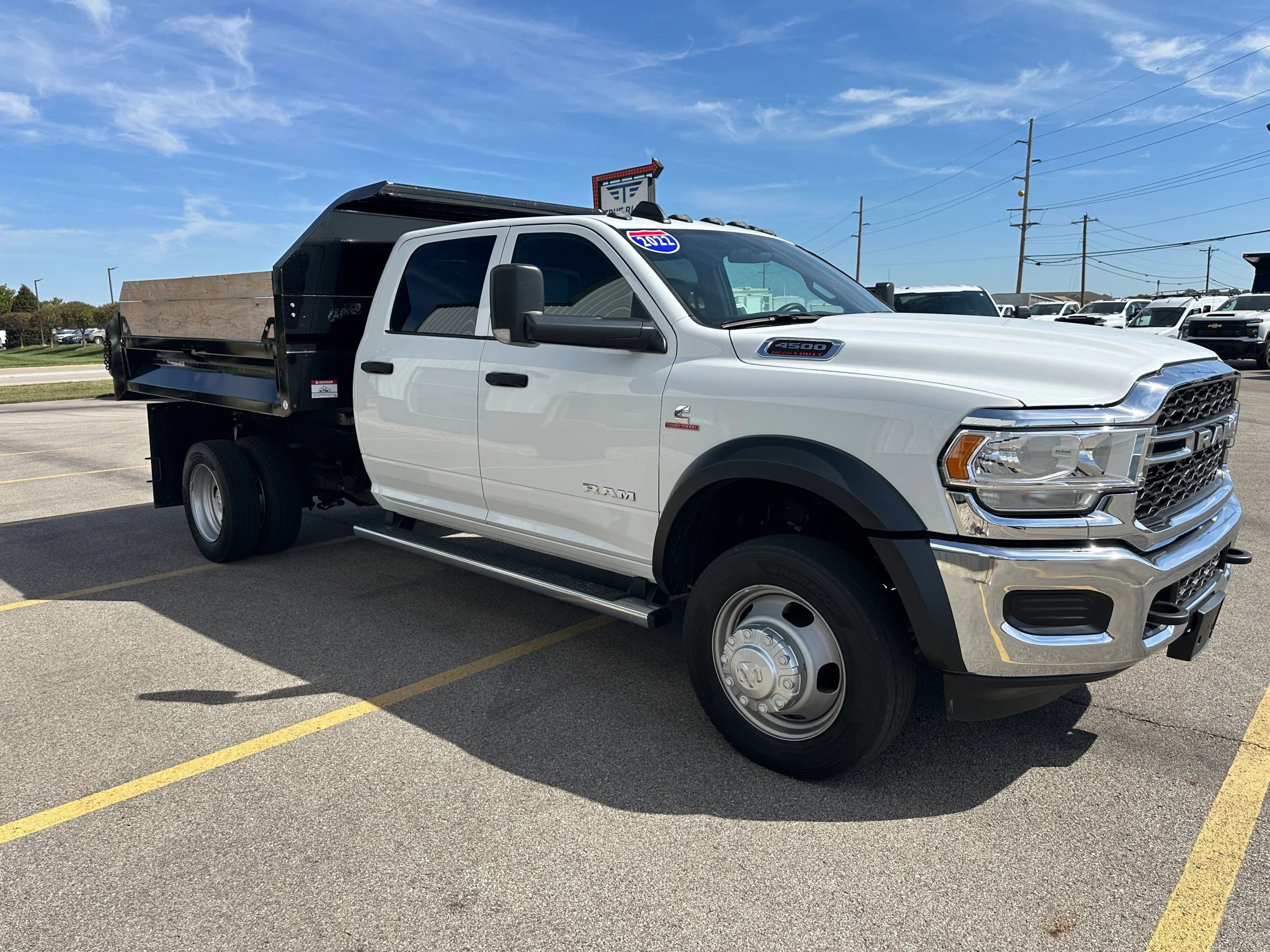 Used 2022 RAM 4500 Tradesman w/ Chrome Appearance Group image 9