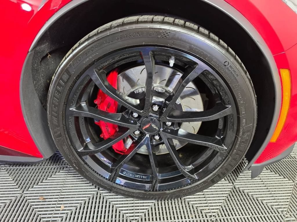 Used 2018 Chevrolet Corvette Grand Sport RWD image 9