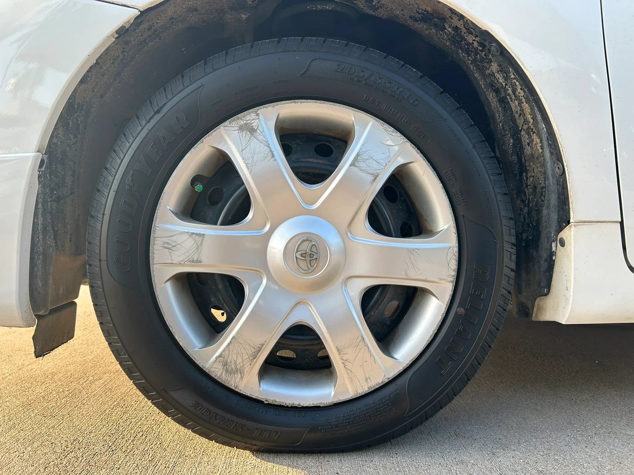 Used 2010 Toyota Matrix S FWD image 26