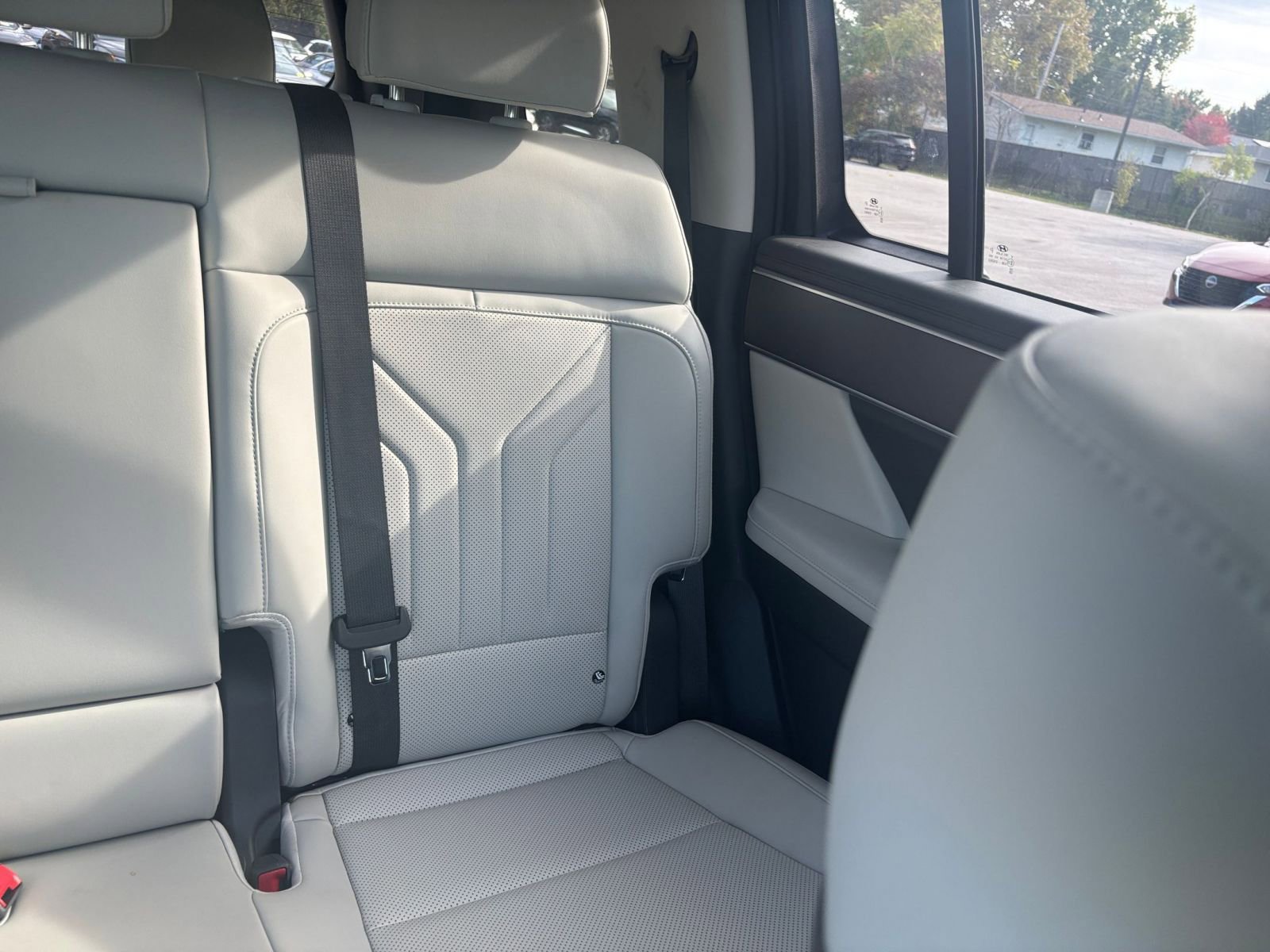 Used 2025 Hyundai Santa Fe SEL image 35