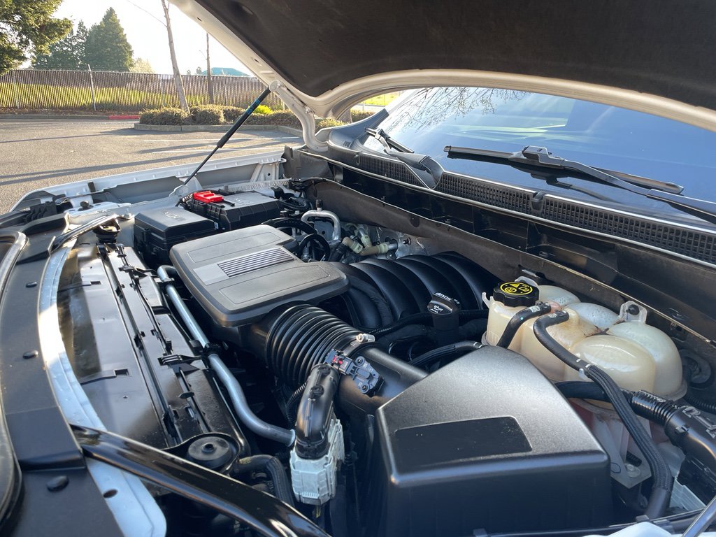 Used 2023 GMC Yukon SLT image 8