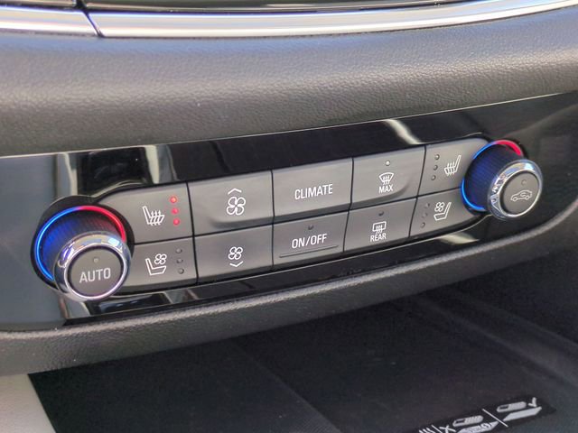 Used 2023 Buick Enclave Avenir w/ Avenir Technology Package image 19