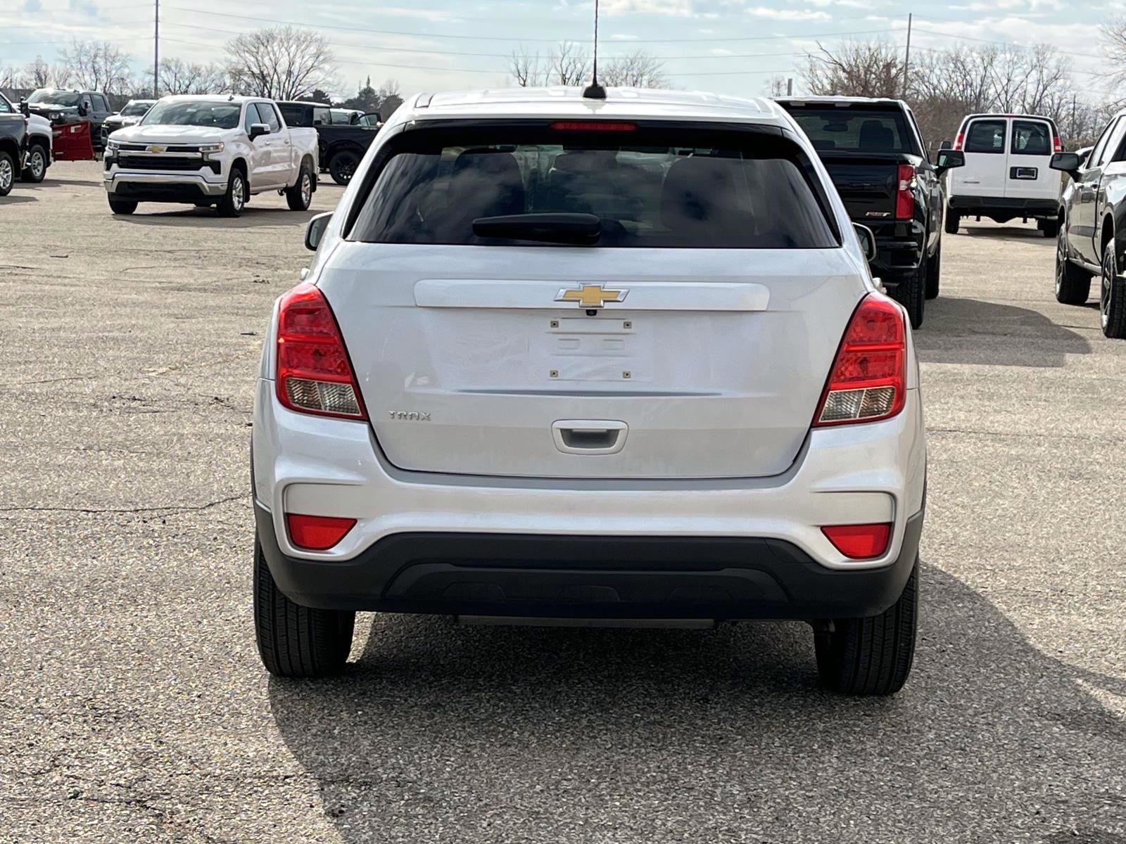 Used 2020 Chevrolet Trax LS w/ Tint and Cruise Package image 4