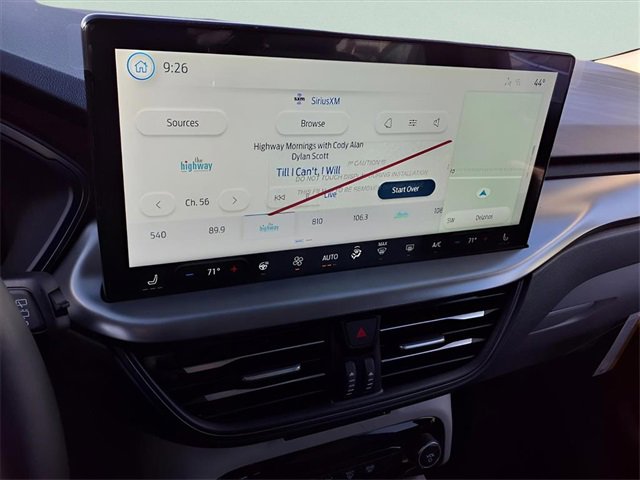 New 2026 Ford Escape SE image 15