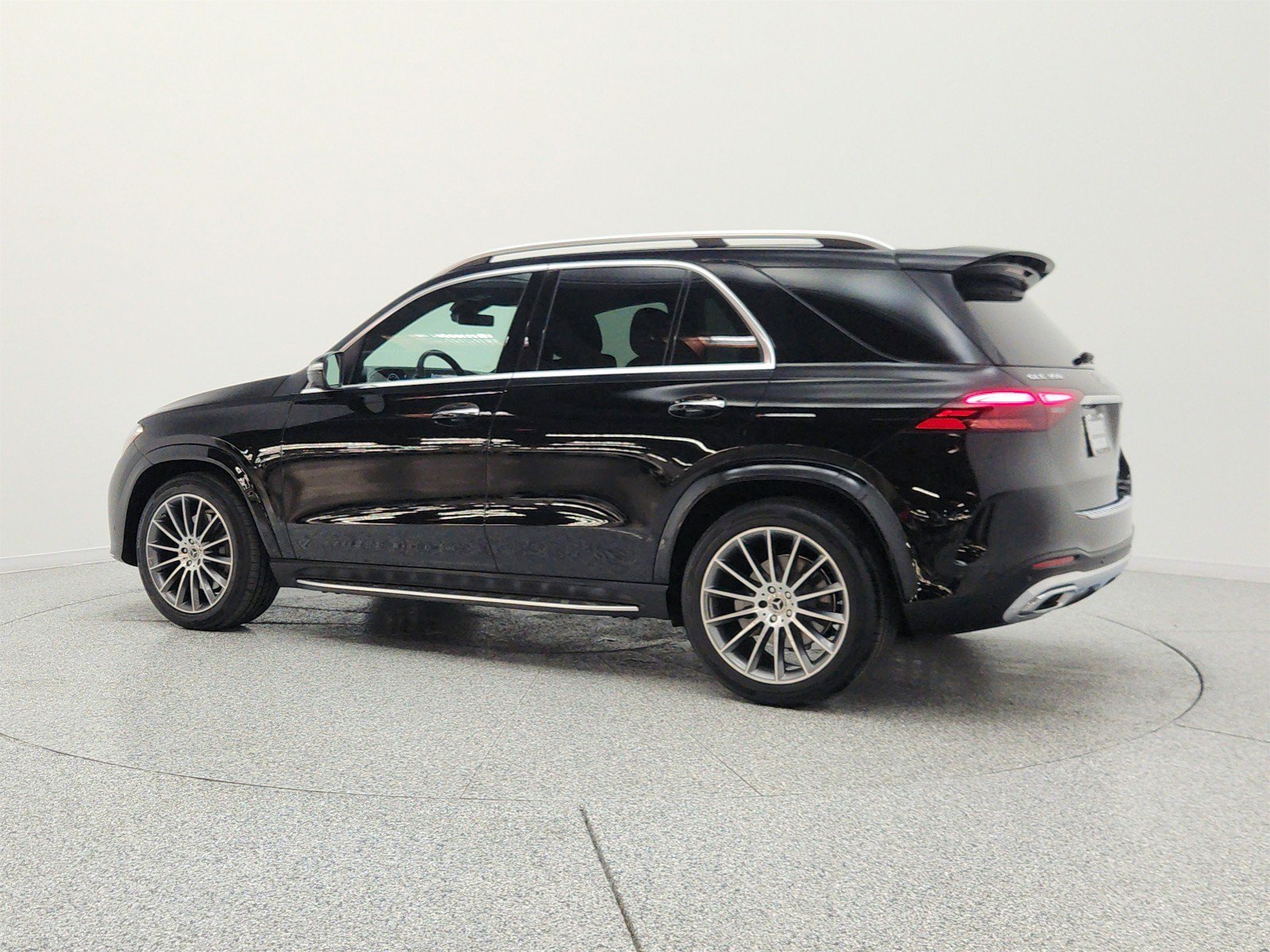 Used 2024 Mercedes-Benz GLE 350 4MATIC image 8