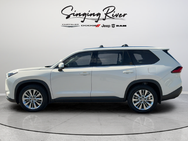 Used 2024 Toyota Grand Highlander AWD image 4