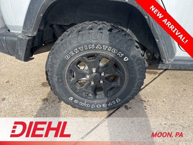 Used 2023 Jeep Wrangler Unlimited w/ Cold Weather Group AWD/4WD image 7