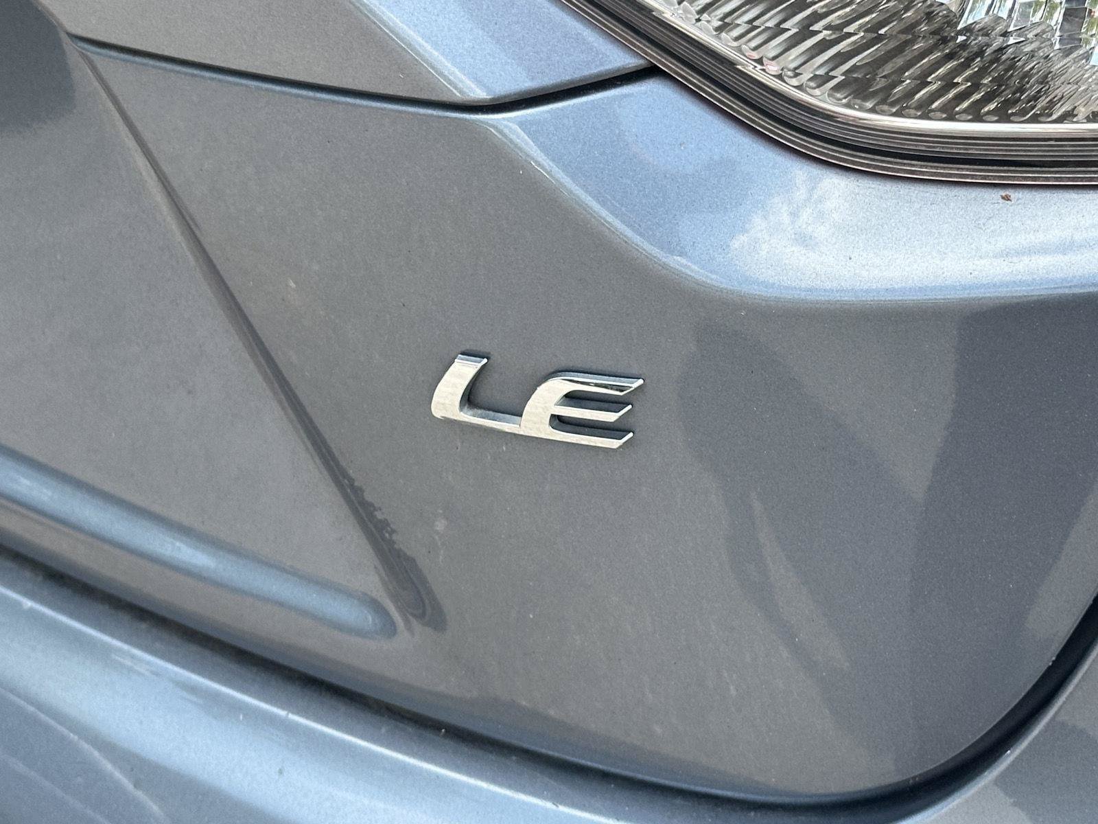 Used 2020 Toyota Corolla LE FWD image 10