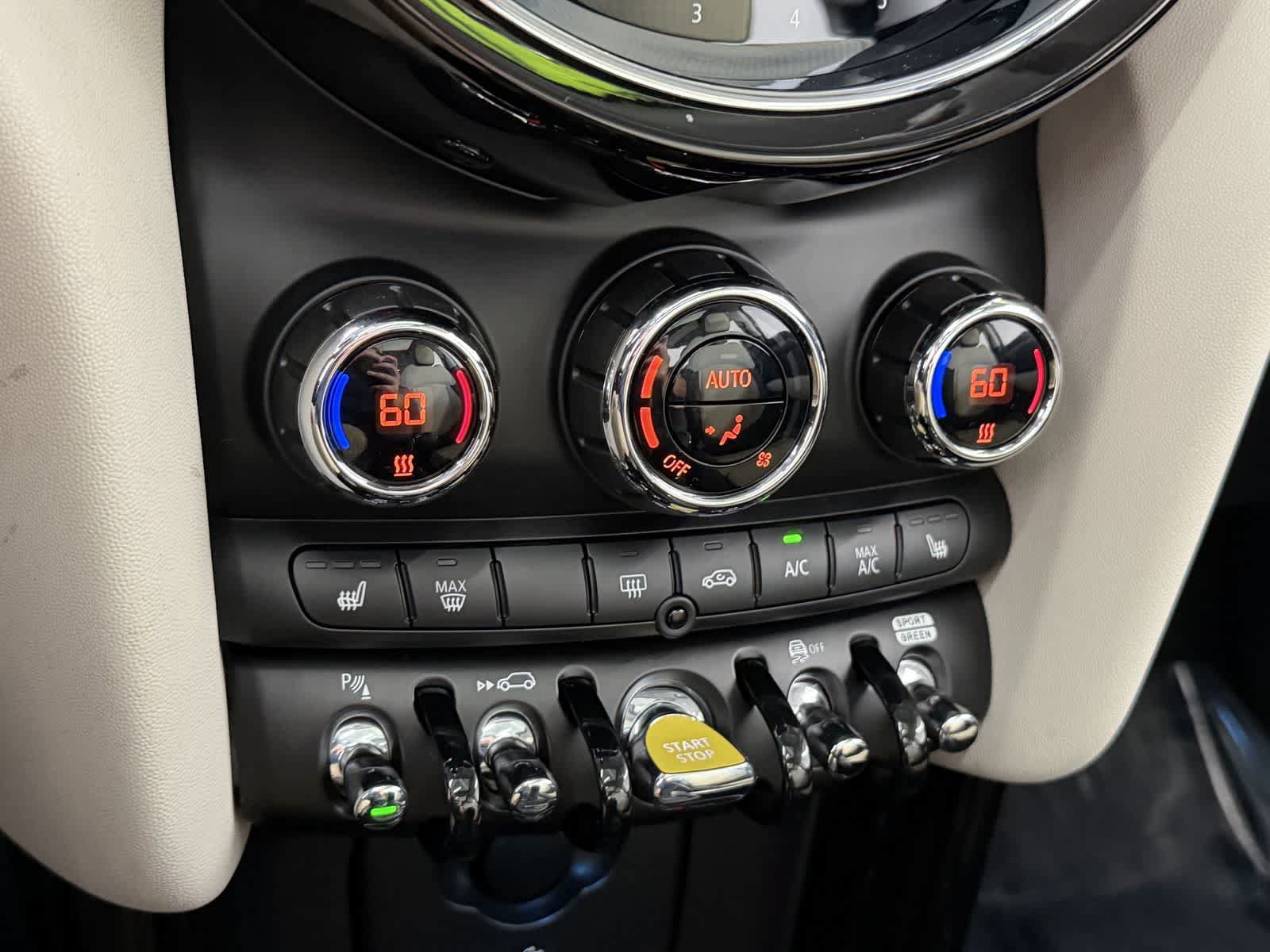Used 2024 MINI Cooper SE FWD image 21