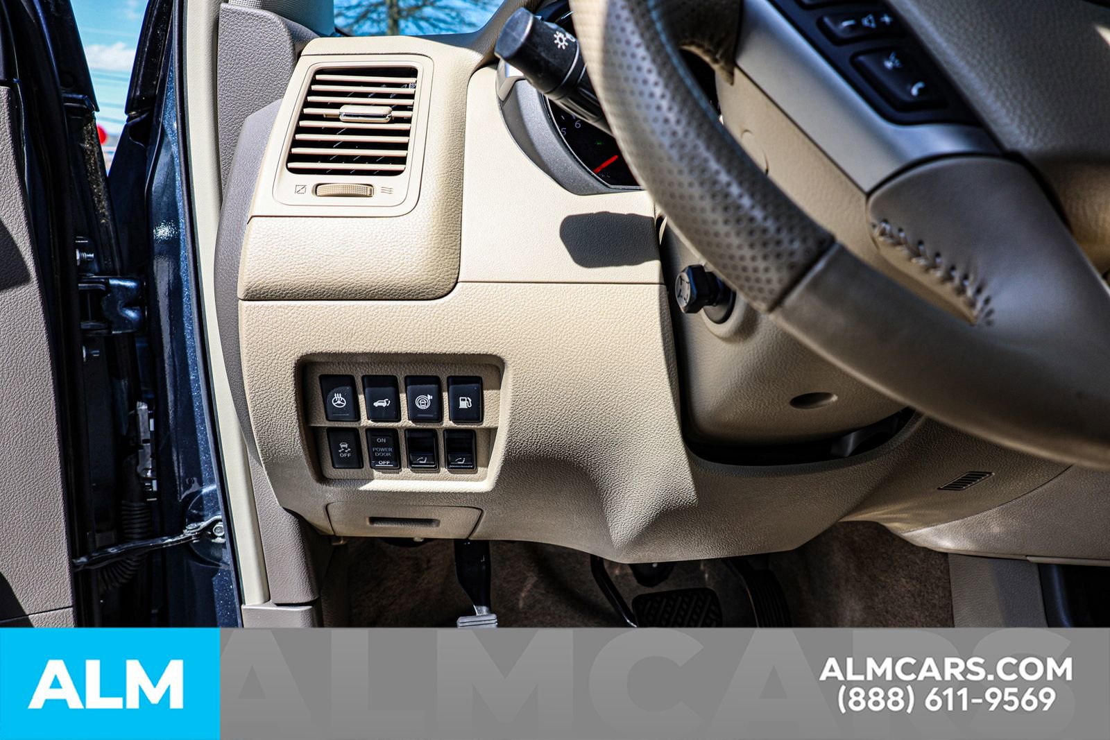 Used 2014 Nissan Murano LE w/ Platinum Edition Package image 16