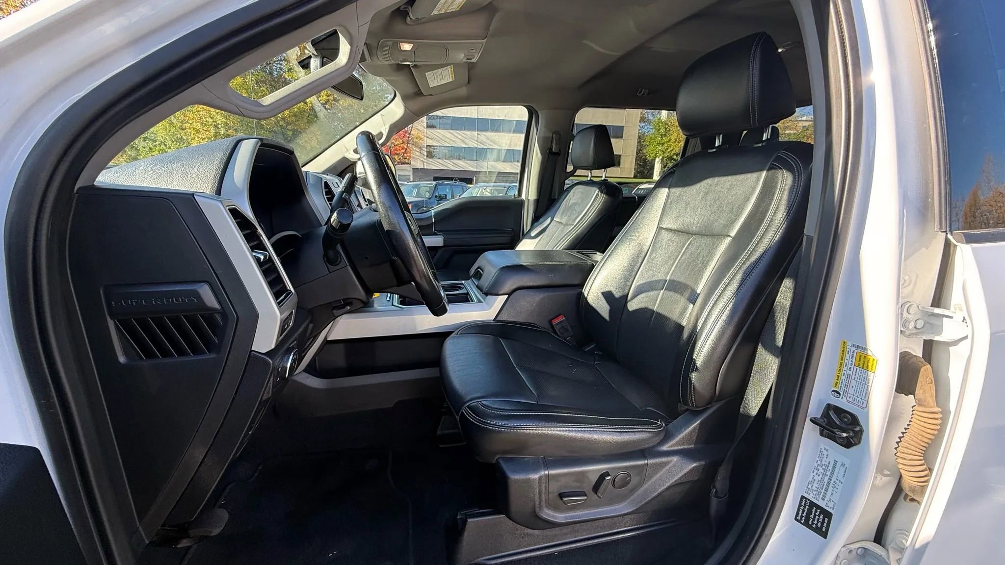 Used 2021 Ford F250 Lariat image 23